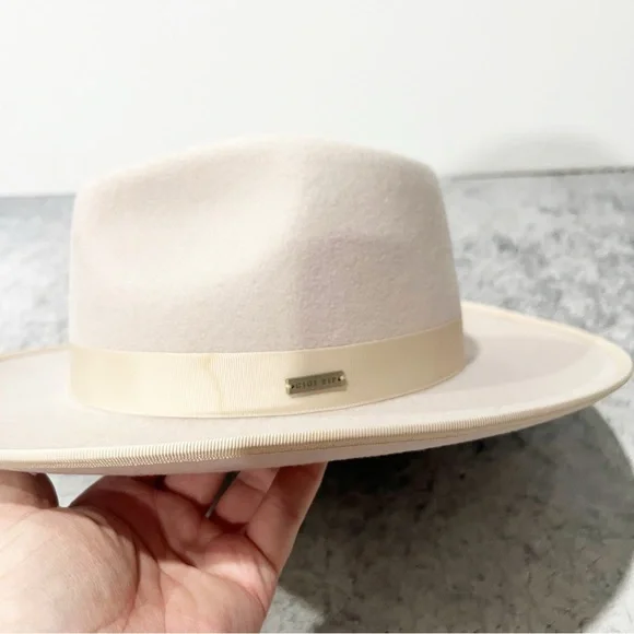 NWT Gigi Pip MONROE RANCHER - IVORY Hat Cowboy Western Size 57
